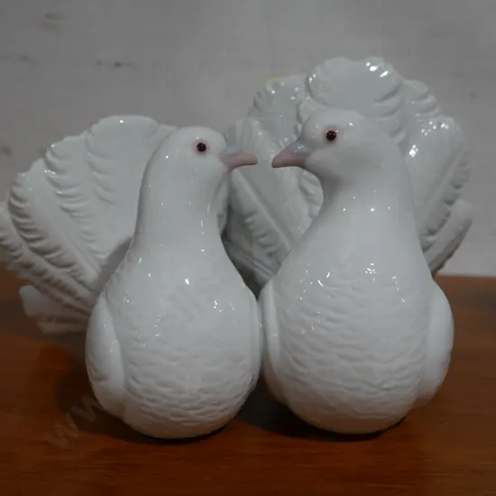 Lladro doves