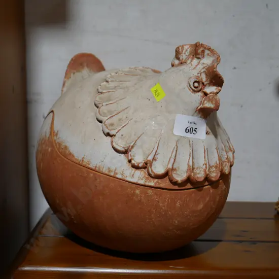 Pottery chicken