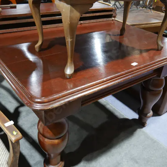 Turned leg dining table, three extra leaves and winder