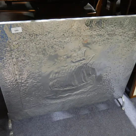 Santa Maria fire screen