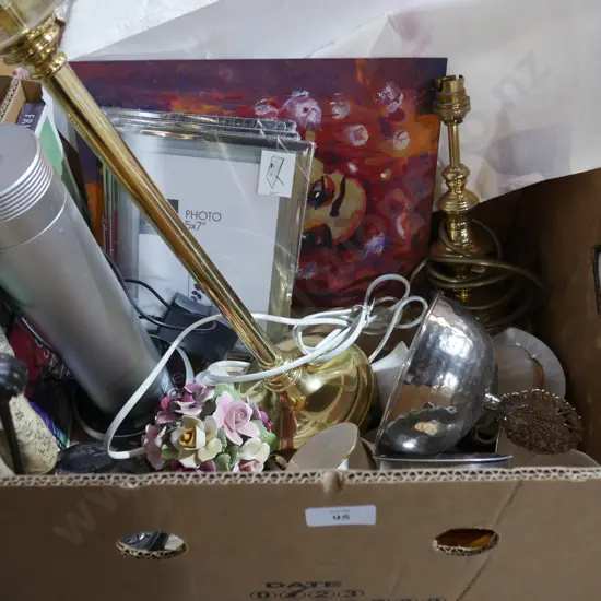 Table lamps, dog figurine etc