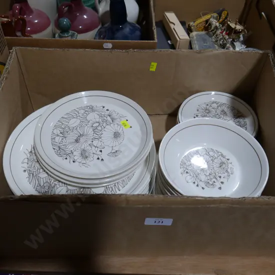 Crown lynn Sorrento dinnerware