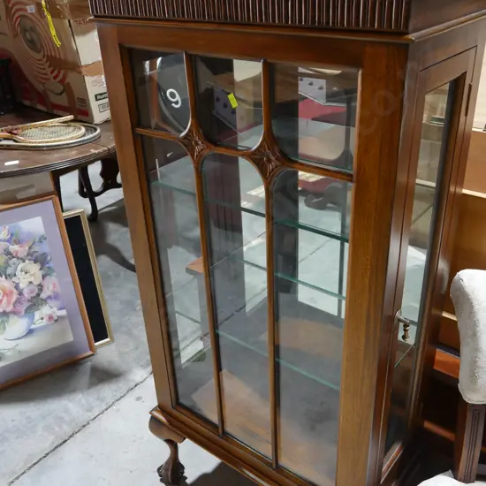 Glass display cabinet