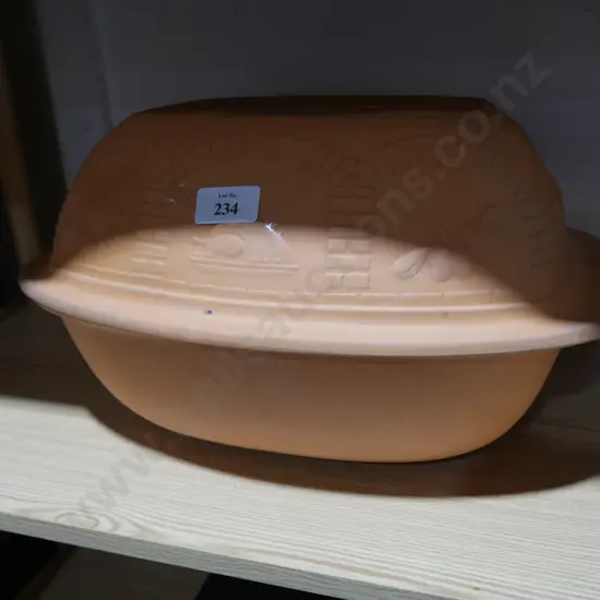 Terracotta chicken cooker