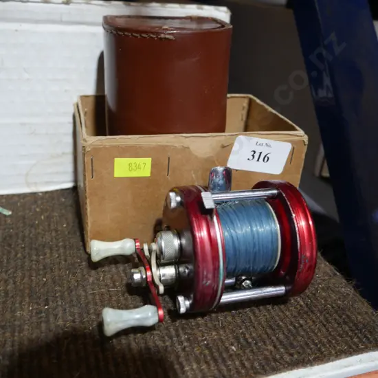 Fishing reel