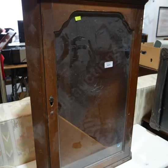 Corner display cabinet