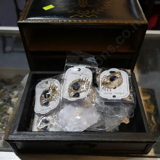 Jewellery drawers and contents