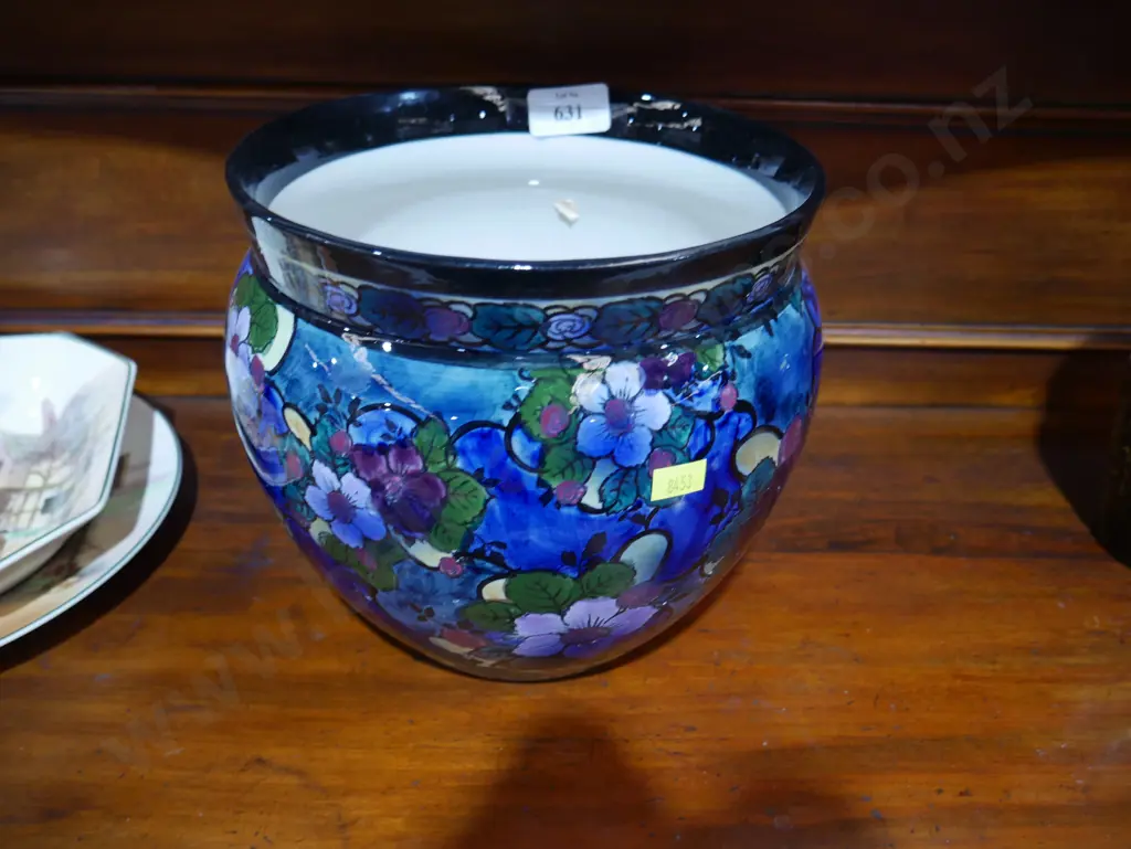 Florentine jardinere Image 1++