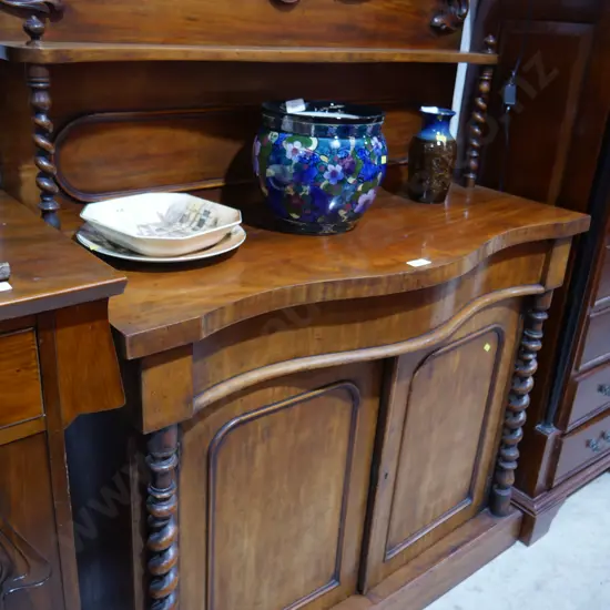 Sideboard