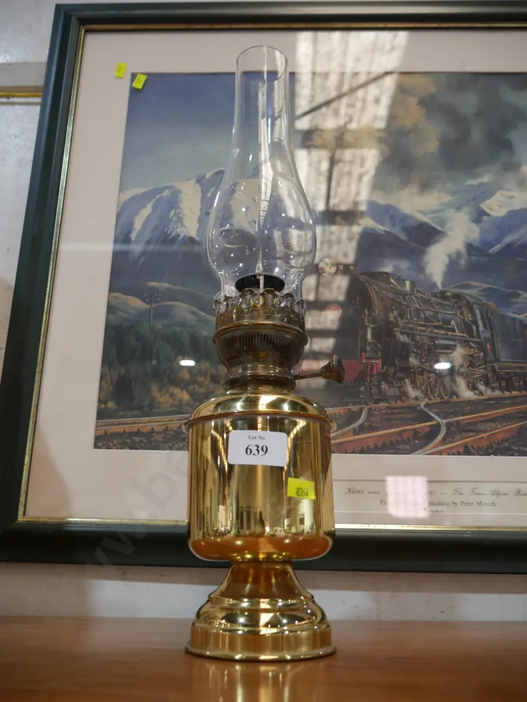 Brass lamp Image 1++