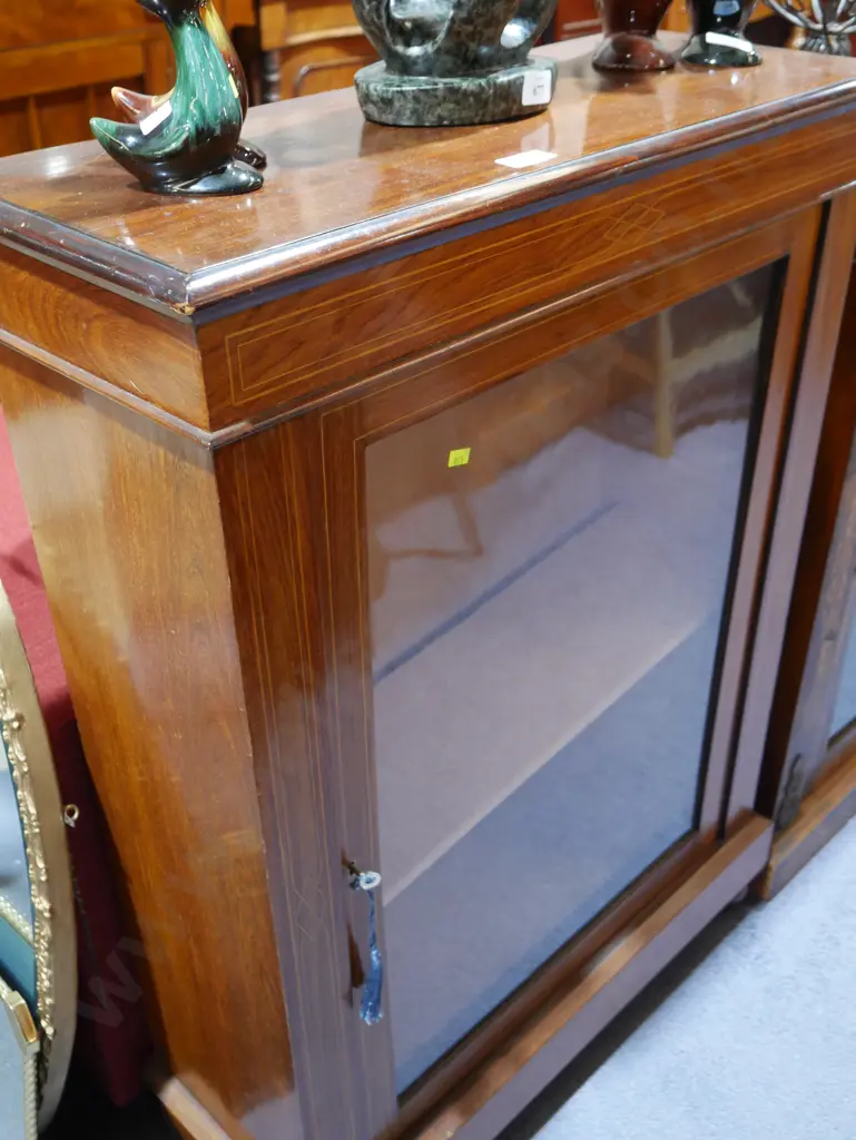 Display cabinet Image 1++