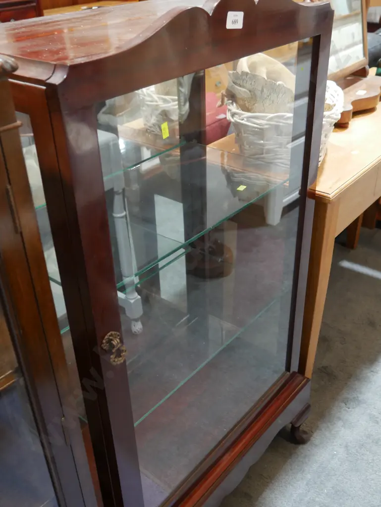China cabinet Image 1++
