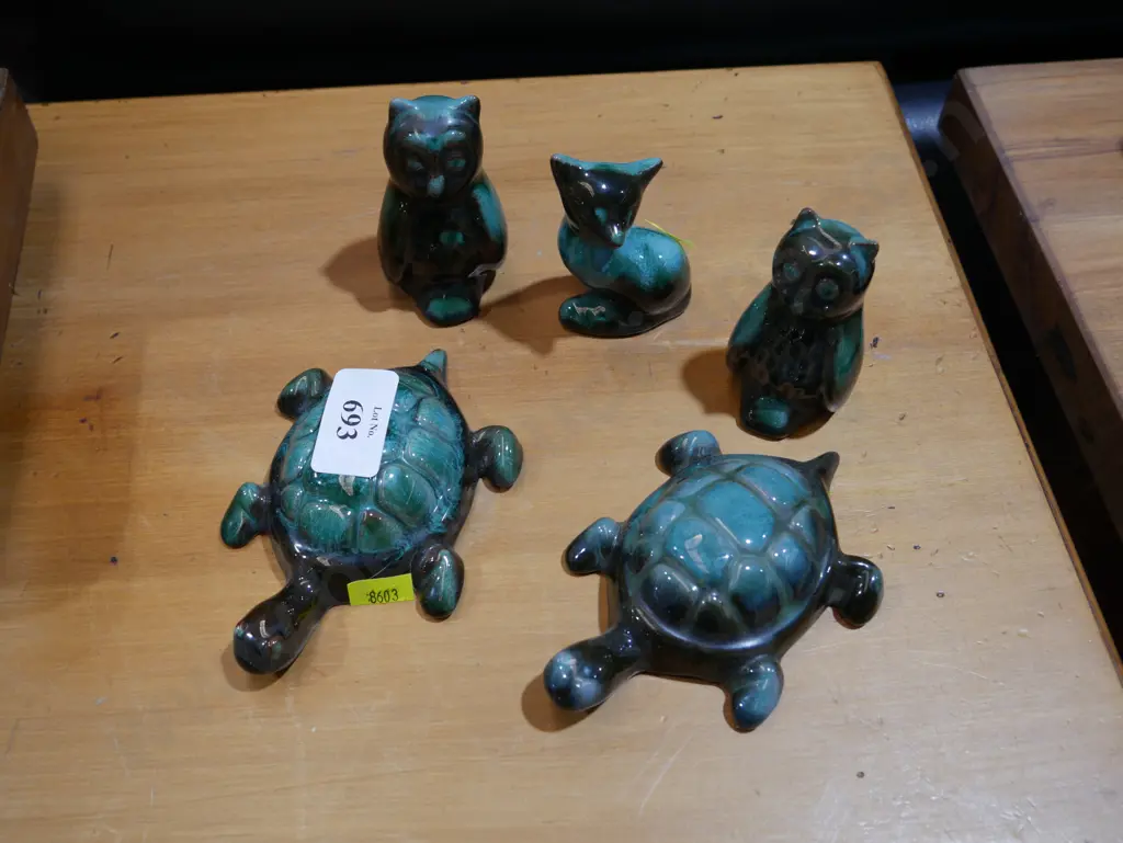 5 small Blue Mountain animals Image 1++