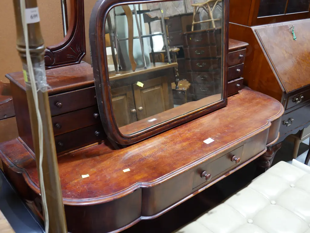 Victorian duchess Image 1++