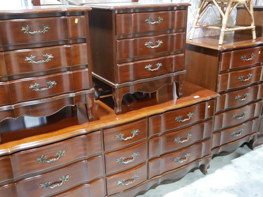 4 piece bedroom suite Image 1++