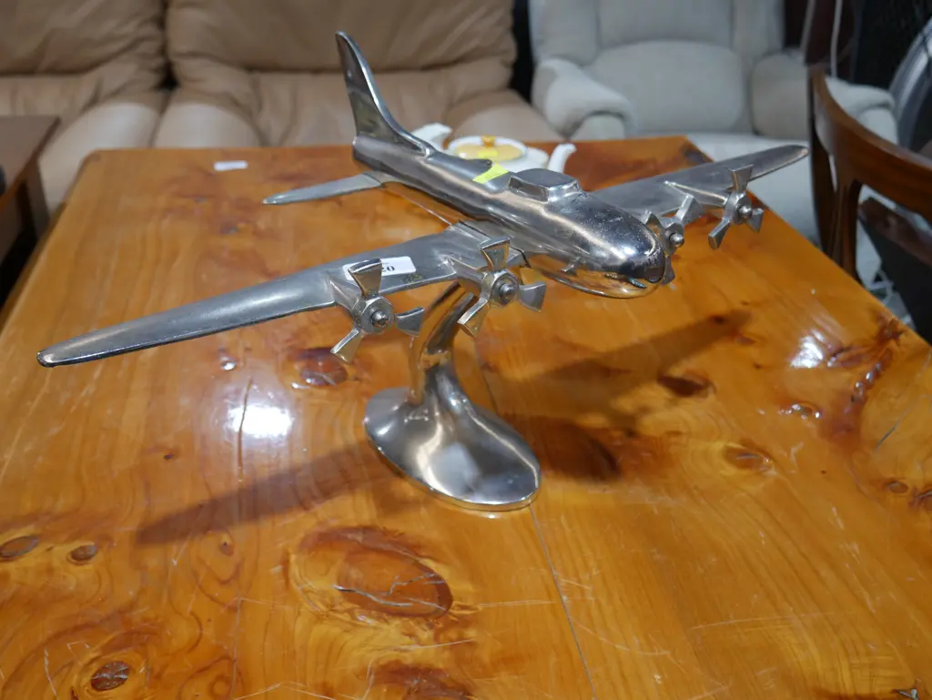 Chrome plane Image 1++