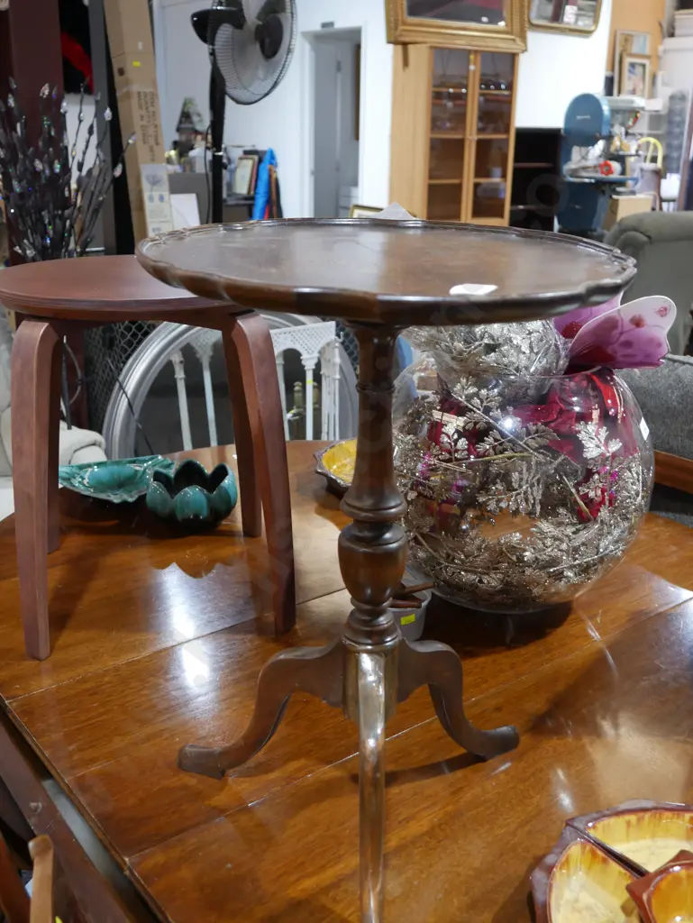 Occasional table Image 1++