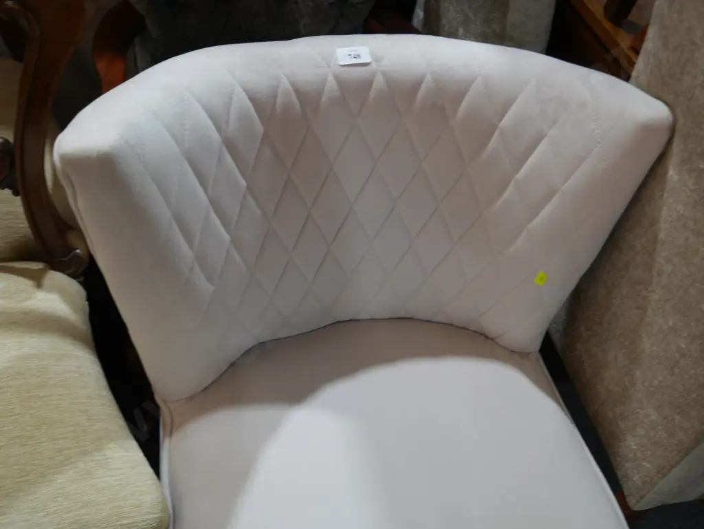 Bedroom chair Image 1++