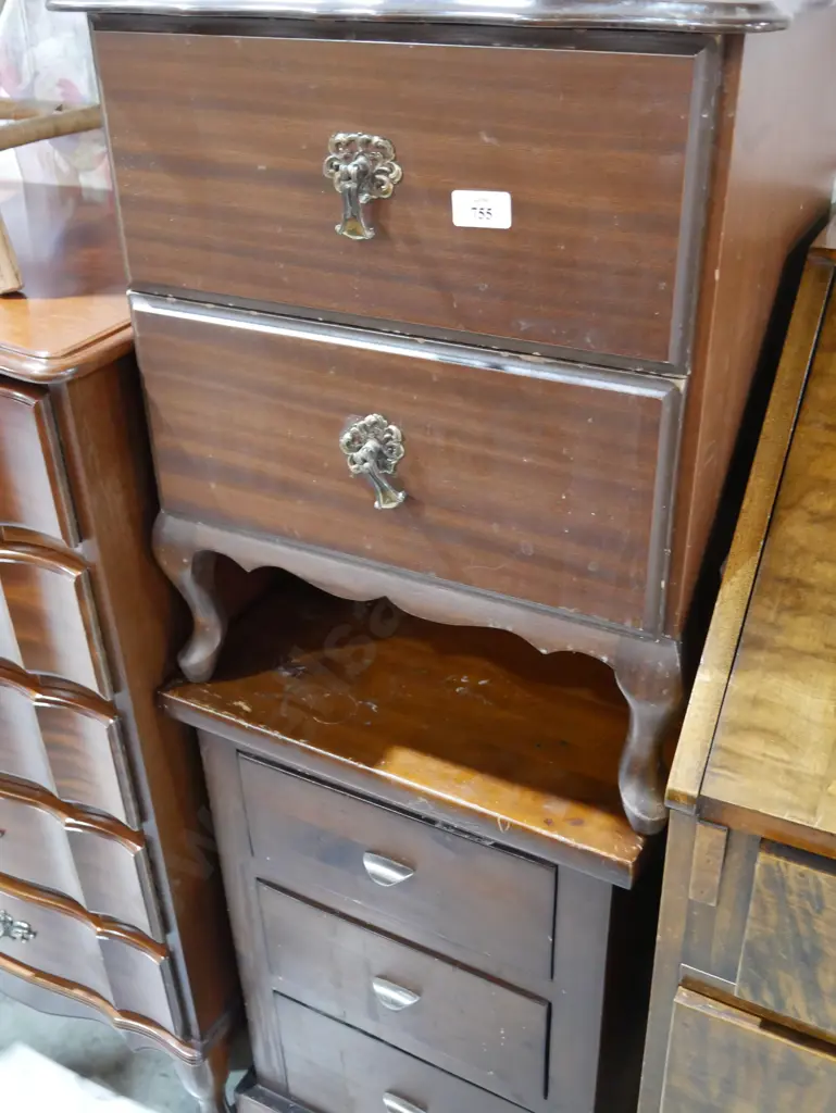 2 bedside drawers Image 1++