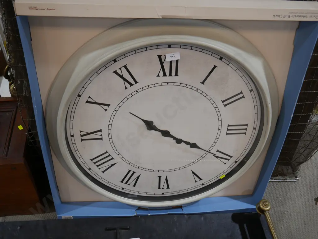Large clock Image 1++