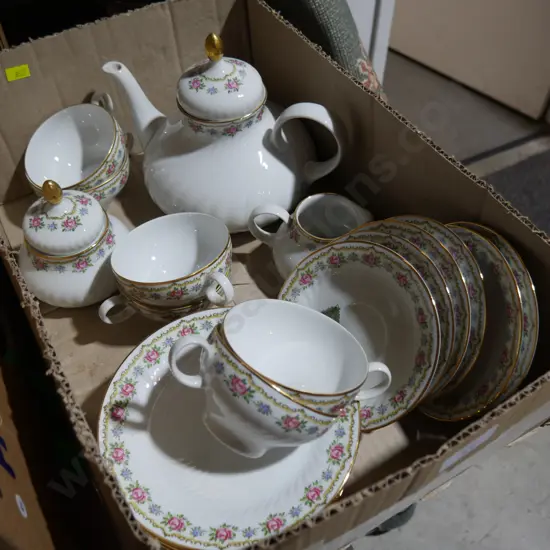 Hutschenreuther tea set