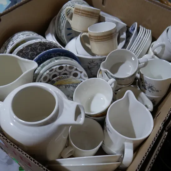 Mugs, plates and teapots