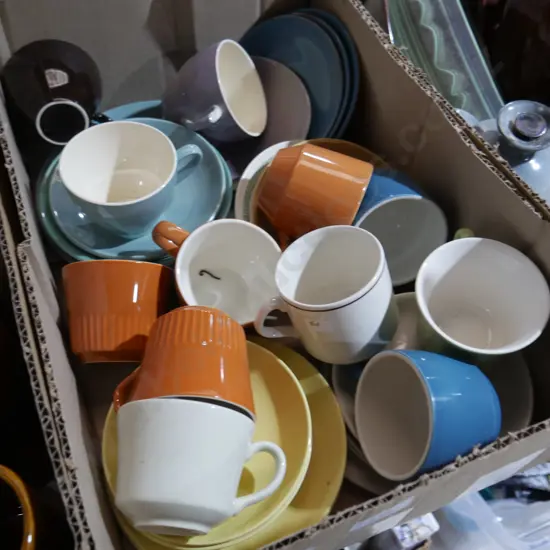 NZ cups and plates