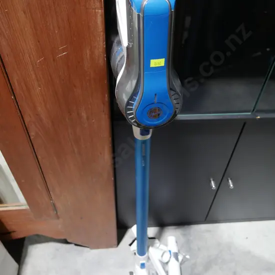 Hoover stick vac