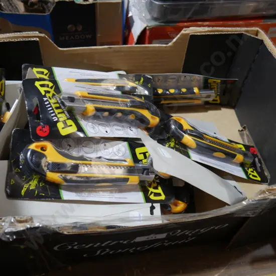 Box of utility knifes