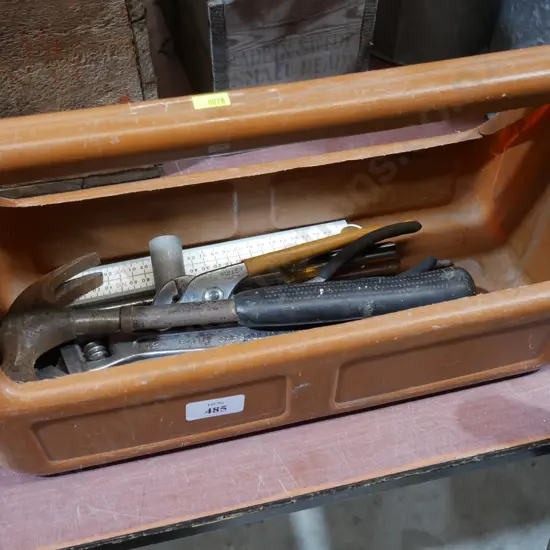 Tool carrier and contents