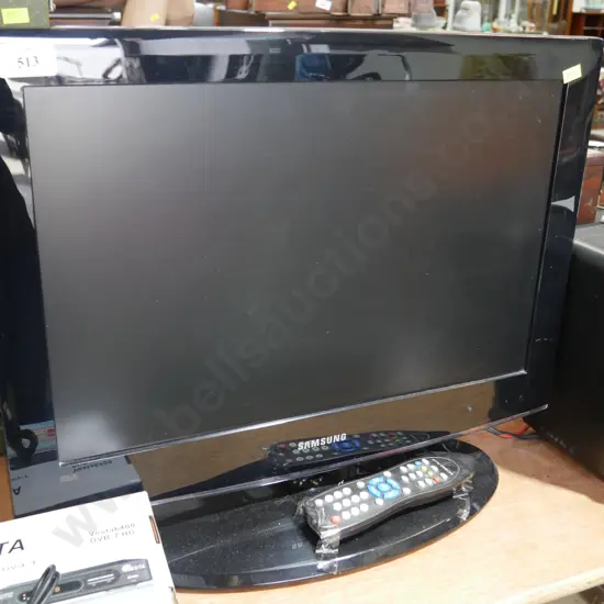 Samsung tv and digital receiver