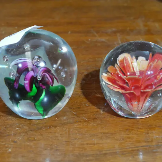 Paper weights