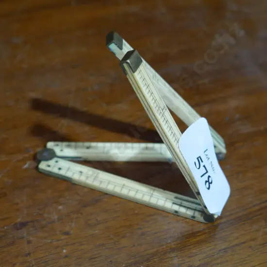 Ivory ruler