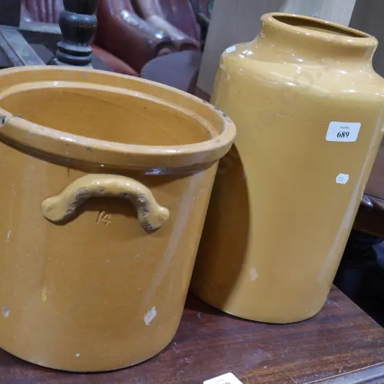 Pottery vases