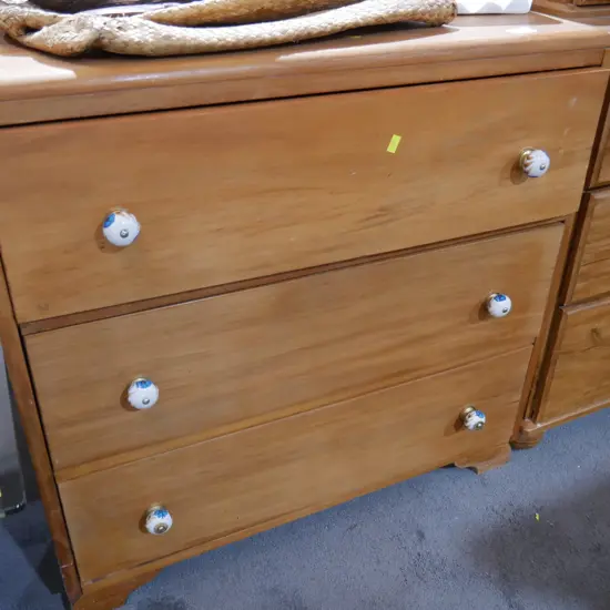 Bedroom drawers