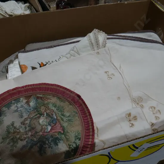 Placemats table cloths