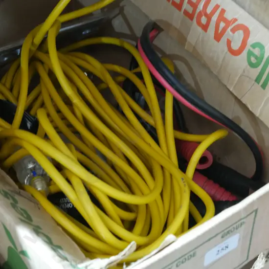 Power lead , jumper leads