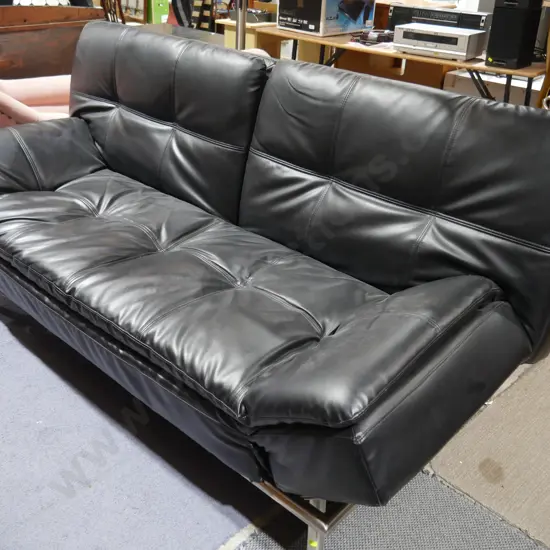 Devan sofa