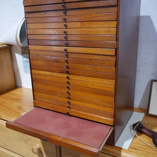 Coin display drawers