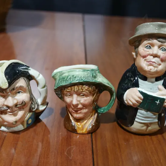 3 Toby mugs