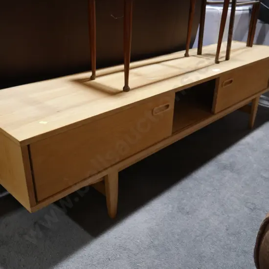 Tv cabinet