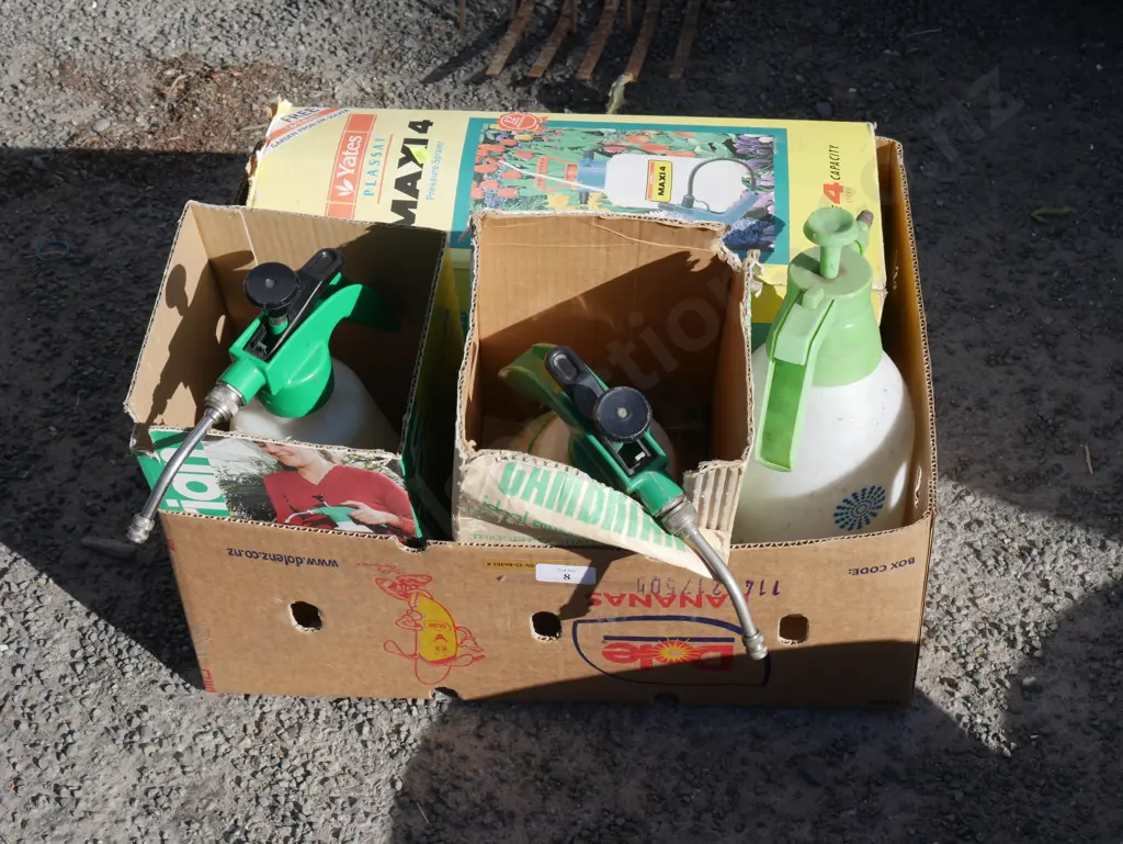 Garden sprayers Image 1++