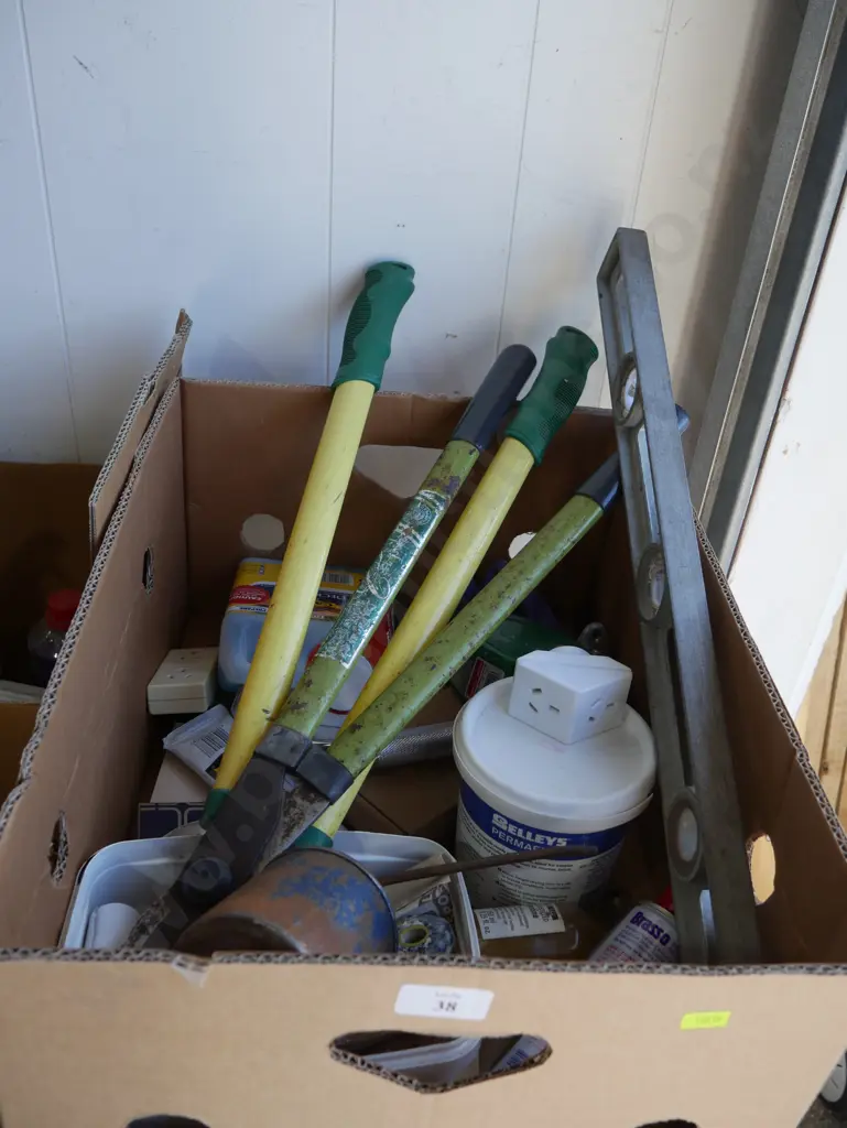 Box loppers, sundries Image 1++