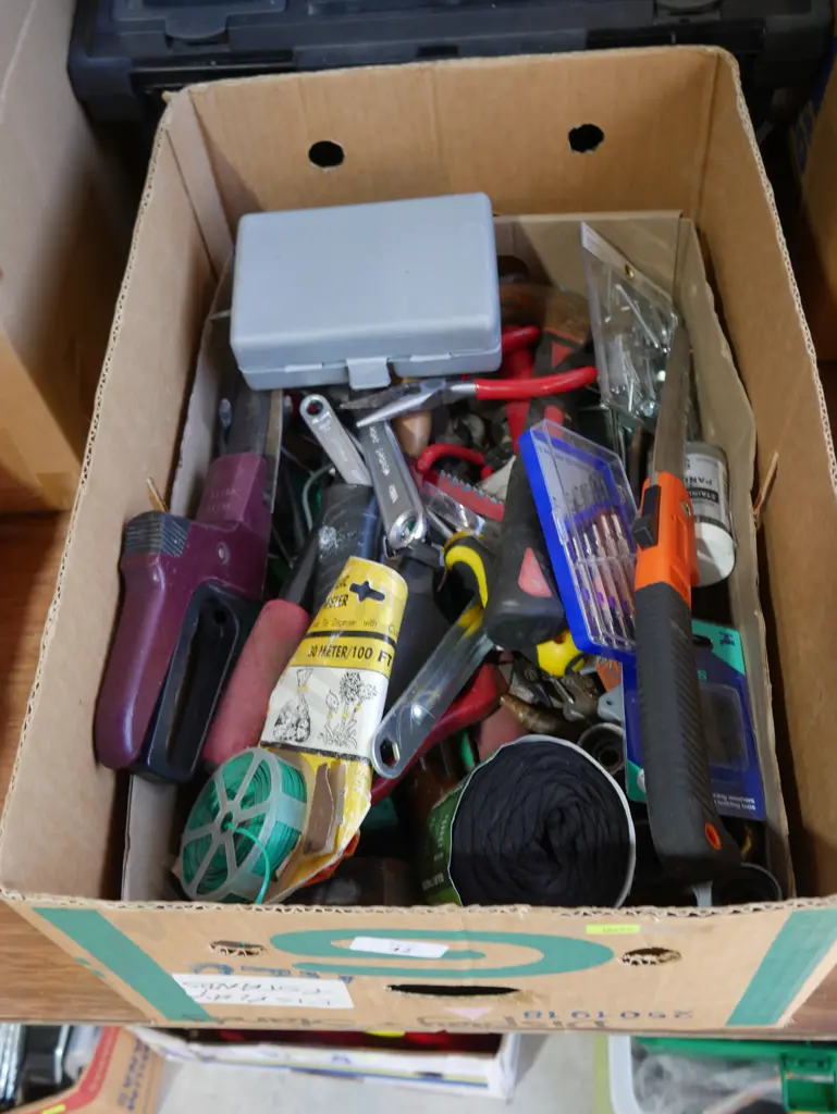 Box of tools & 2 tool boxes Image 1++