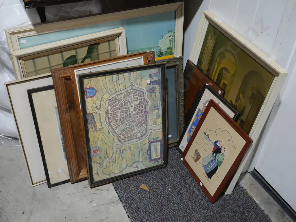 Assorted artworks Image 1++