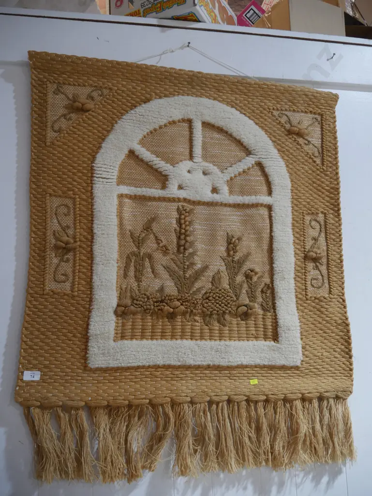 Wall hanging Image 1++