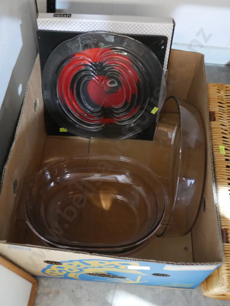 Glass dishes Image 1++