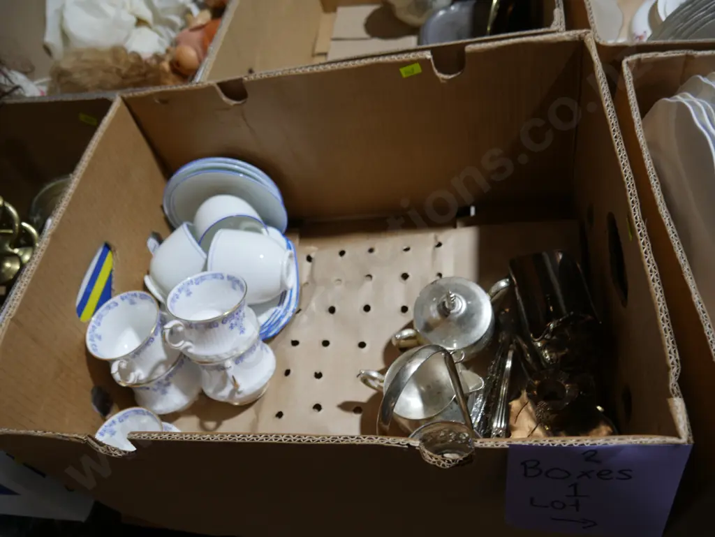 2 boxes blue and white dinnerware, epware Image 1++