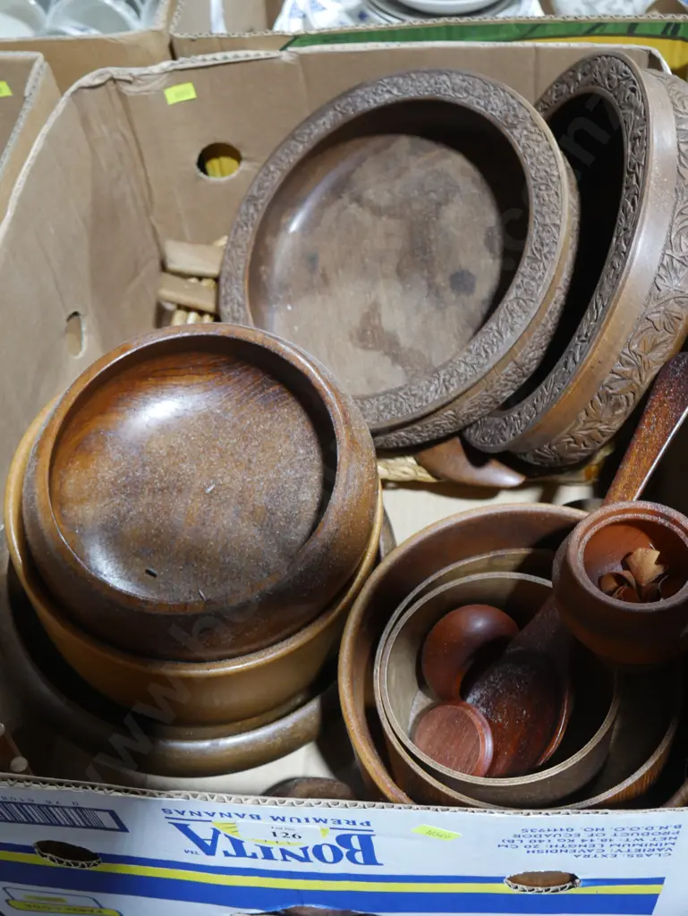 Assorted wooden items Image 1++