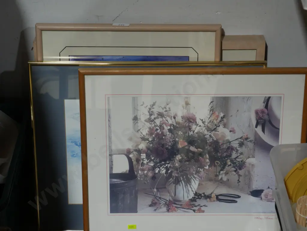 Assorted art Image 1++